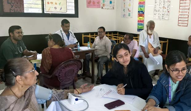 Uttarakhand News…चिकित्सा शिविर का 1239 लोगों ने उठाया लाभ |Click कर पढ़िये पूरी News