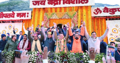 Uttarakhand News…भू-बैकुंठ बदरीनाथ में गूंजी वैदिक ऋचाएं, खुले कपाट|Click कर पढ़िये पूरी News