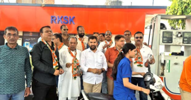 Utarakhand News…. कांग्रेसियों का ‘ मेलोडी टॉफी ’ वाला विरोध प्रदर्शन  Click कर पढ़िये पूरी News
