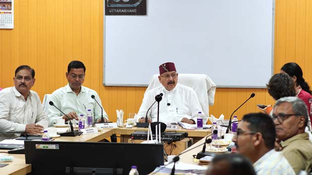 Doon Samachar..वन भूमि संबंधी मामलों का जल्द करें निस्तारणः महाराज|Click कर पढ़िये पूरी News