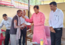 Uttarakhand News…विधायक अग्रवाल ने बांटे आर्थिक सहायता के Cheque|Click कर पढ़िये पूरी News