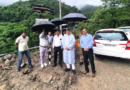 Doon News…महाराज ने कोल्हूखेत के पास क्षतिग्रस्त सड़क का किया निरीक्षण|Click कर पढ़िये पूरी News