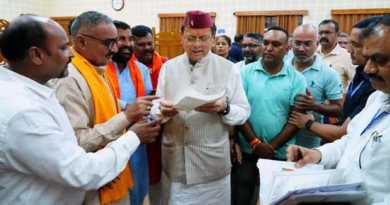 Dehradun News…CM को  बताई अपनी समस्याएं |Click कर पढ़िये पूरी News