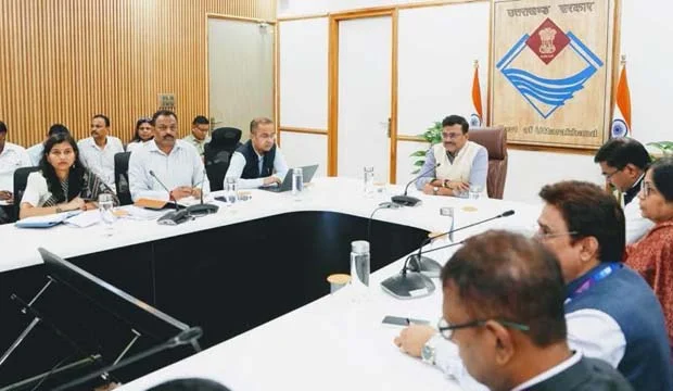 साइबर फ्रॉड पर नकेल के लिए पुलिस-बैंकों में समन्वय पर जोर |Click कर पढ़िये पूरी News