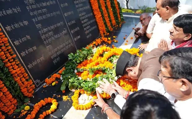 पैतृक गांवों में लगेंगी शहीद राज्य आंदोलनकारियों की प्रतिमाएं |Click कर पढ़िये पूरी News